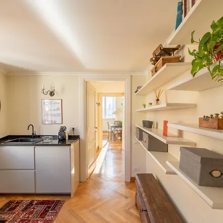 Apartment Iflat The Roman View Rom